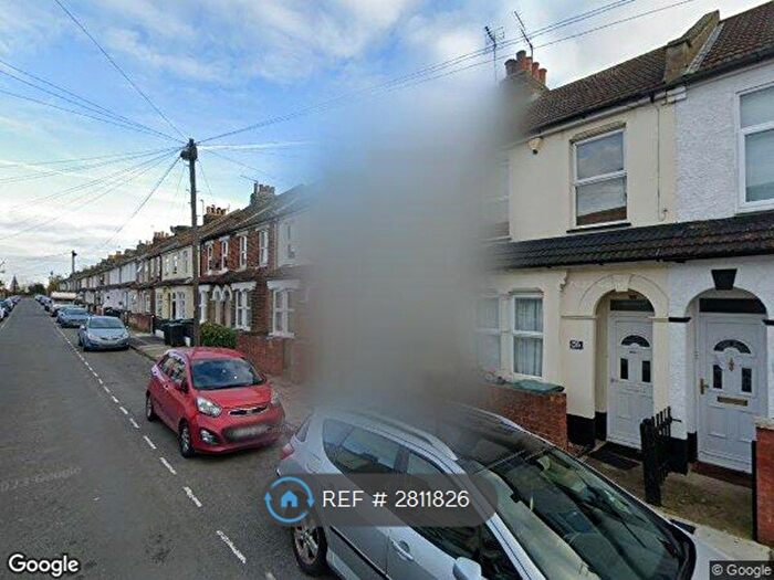 3 Bedroom Terraced House To Rent In Gordan Road, Gravesend, DA11