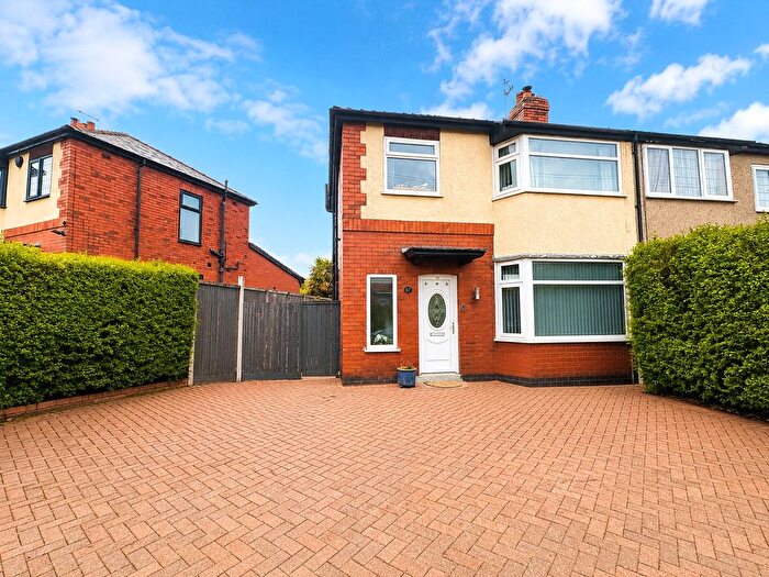 3 Bedroom Semi-Detached House For Sale In Hawkhurst Avenue, Preston, Lancashire, PR2