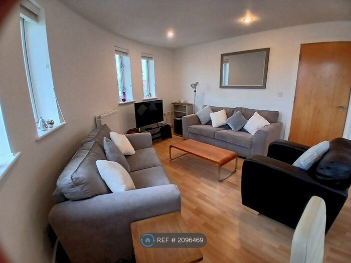 2 Bedroom Flat To Rent In New Crane Street, Chester, CH1