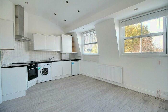 1 Bedroom Flat To Rent In Sussex Way, Holloway, London, N7