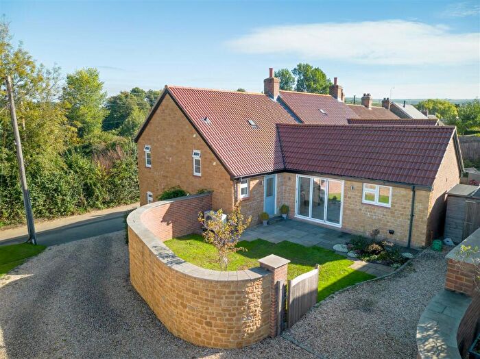 4 Bedroom Semi-Detached House For Sale In Uploders, DT6