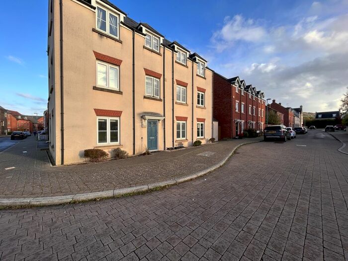 2 Bedroom Flat To Rent In Sapphire Way, Brockworth, Gloucester, GL3