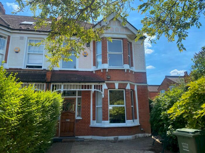 3 Bedroom End Of Terrace House To Rent In Girton Road, Sydenham, London, SE26