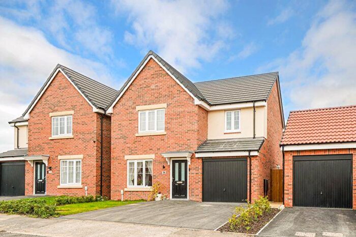 4 Bedroom Detached House For Sale In Crown Crescent, Bolsover, Chesterfield, S44