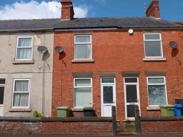 2 Bedroom Property To Rent In Chatsworth Road, Chesterfield, S40