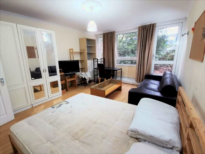 3 Bedroom Flat To Rent In Stanhope Street, Euston, NW1