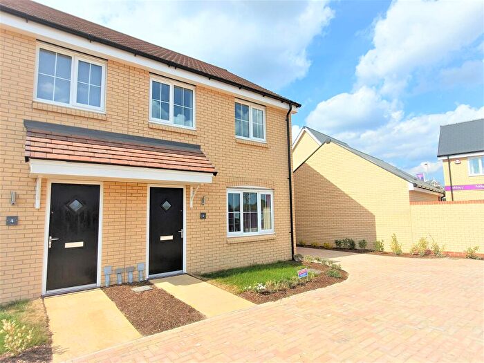 3 Bedroom House To Rent In Pettits Drive, Bury St. Edmunds, IP32