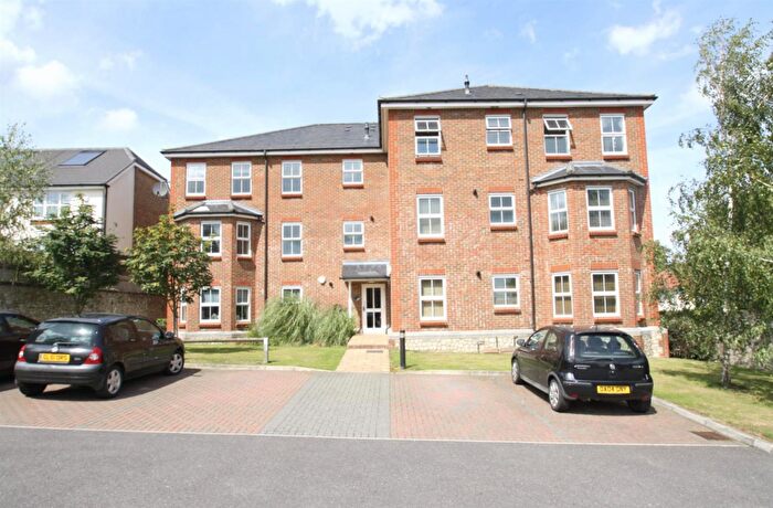 2 Bedroom Flat To Rent In Hepworth Court, Buckland Road, ME16