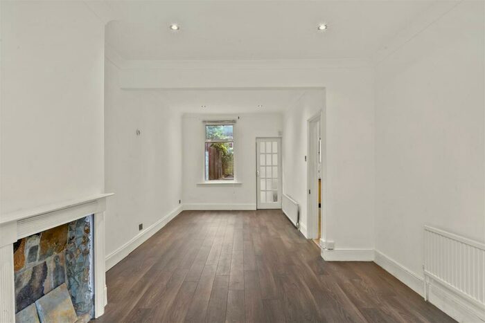 3 Bedroom Terraced House To Rent In Holmesdale Road, London, SE25