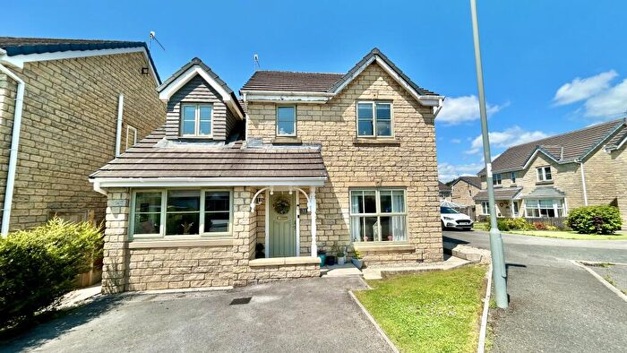 4 Bedroom Detached House For Sale In Mary Towneley Fold, Burnley, BB10