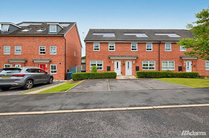 3 Bedroom Mews For Sale In Wisbech Close, Runcorn, WA7