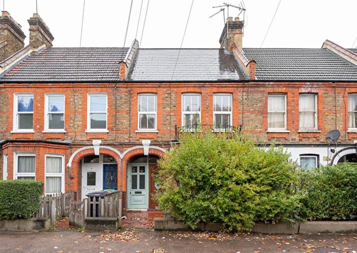 2 Bedroom Flat For Sale In Badlis Road, Walthamstow, E17