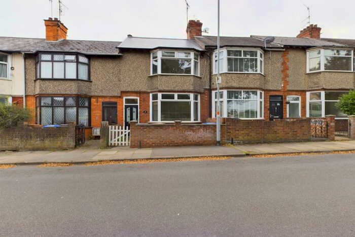 4 Bedroom House To Rent In Pleydell Road, Northampton, NN4