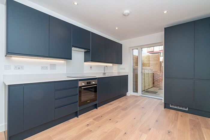3 Bedroom Terraced House To Rent In Inkwell Avenue, Watford, WD18