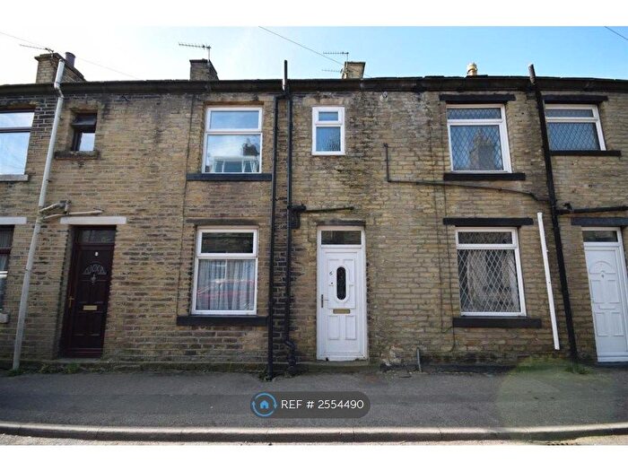 2 Bedroom Terraced House To Rent In Brunswick Street, Queensbury, Bradford, BD13