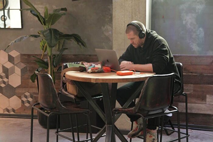 Studio To Rent In Old Oak Lane, London, NW10