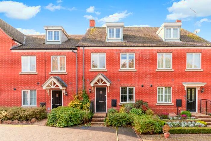 5 Bedroom Terraced House To Rent In Saffron Close, Banbury, OX16