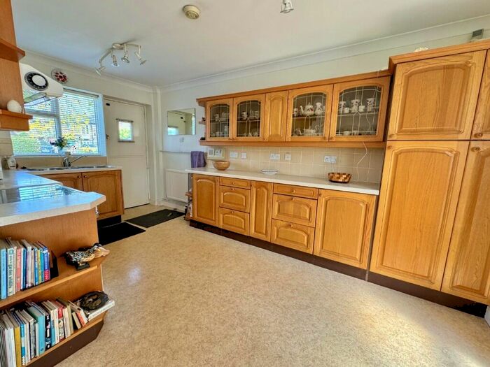 2 Bedroom Detached Bungalow For Sale In Oakleigh Crescent, Godmanchester, Cambridgeshire., PE29