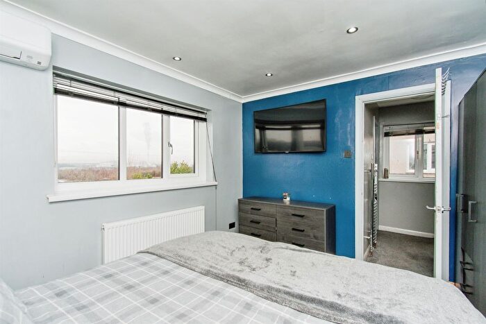 2 Bedroom Semi-Detached House For Sale In Orchard Head Drive, Pontefract, WF8