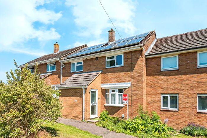 3 Bedroom Terraced House For Sale In Mercury Close, Bampton, OX18