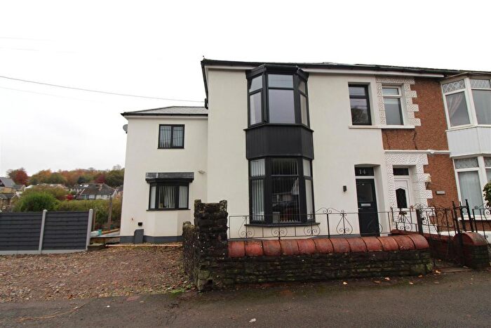 4 Bedroom Semi Detached House For Sale In Cwmtorlais Road, Newbridge, NP11