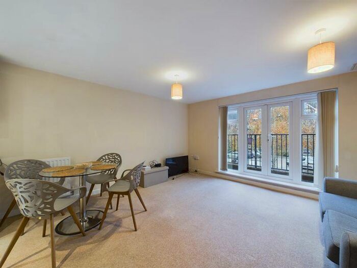 1 Bedroom Detached House For Sale In Northgate, Crawley, RH10