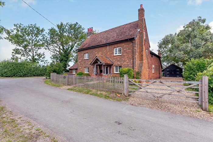 4 Bedroom Detached House To Rent In West End Lane, North Essendon, AL9
