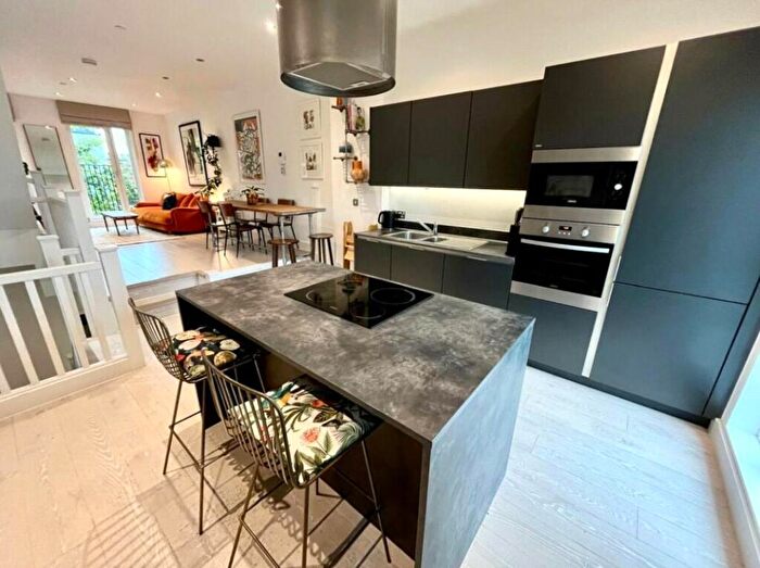 3 Bedroom Property To Rent In St Augustines Road, London, NW1