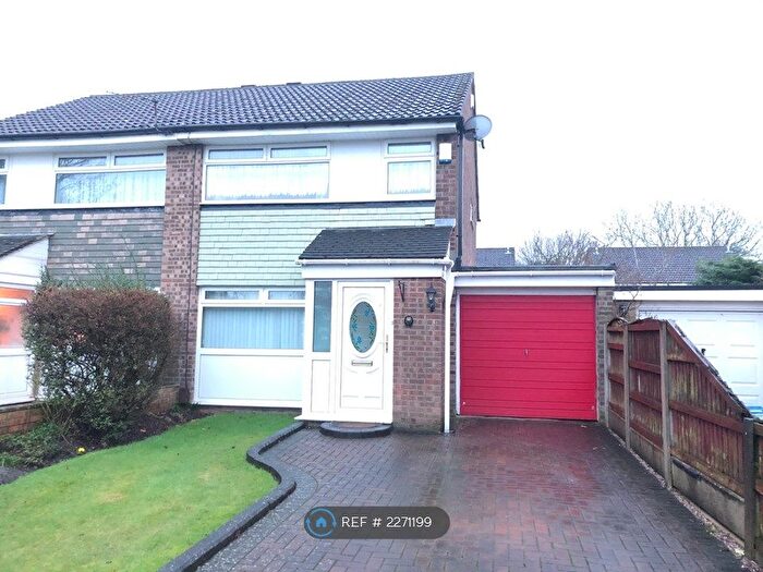 3 Bedroom Semi-Detached House To Rent In Newgate Road, Sale, M33