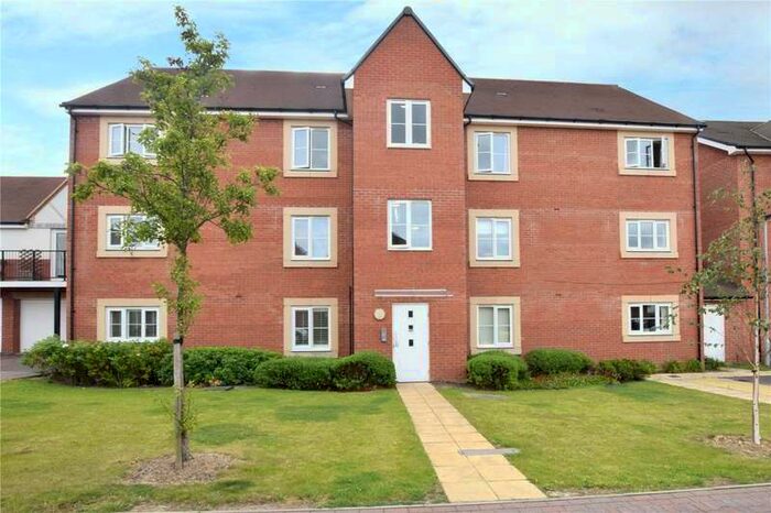 2 Bedroom Apartment To Rent In Royal Court, Aldenham Road, Bushey, Hertfordshire, WD23