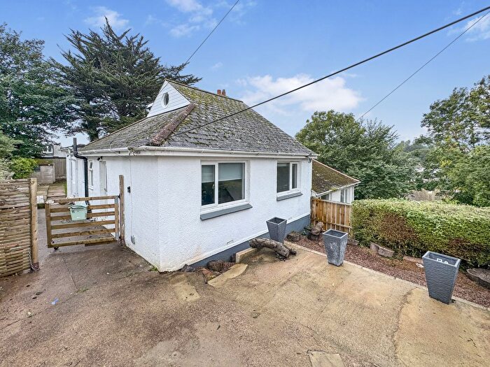 2 Bedroom Semi-Detached Bungalow To Rent In Barton Crescent, Paignton, TQ3