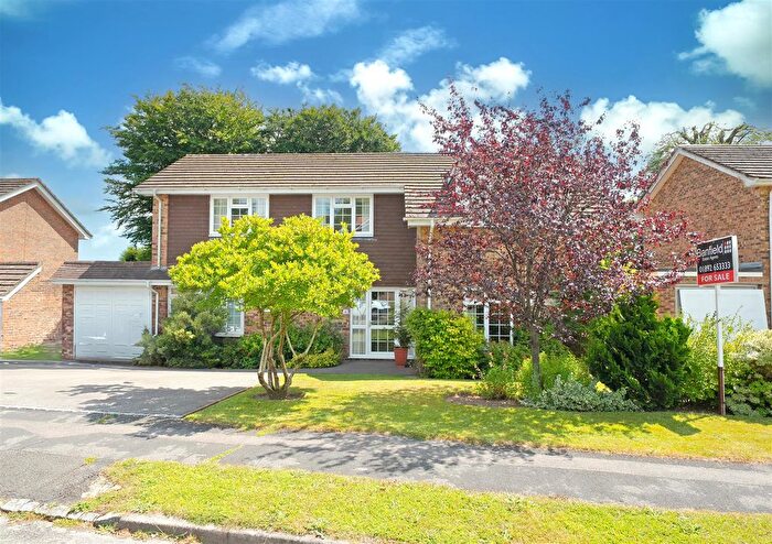 4 Bedroom Property For Sale In Swift Close, Crowborough, TN6