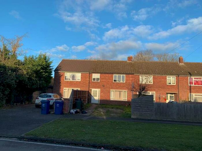 3 Bedroom Terraced House To Rent In Kingsclere Road, Bicester, OX26