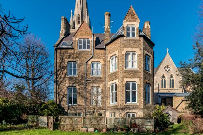 2 Bedroom Flat To Rent In St Marys Rectory, Stoke Newington Church Street, Hackney, London, N16