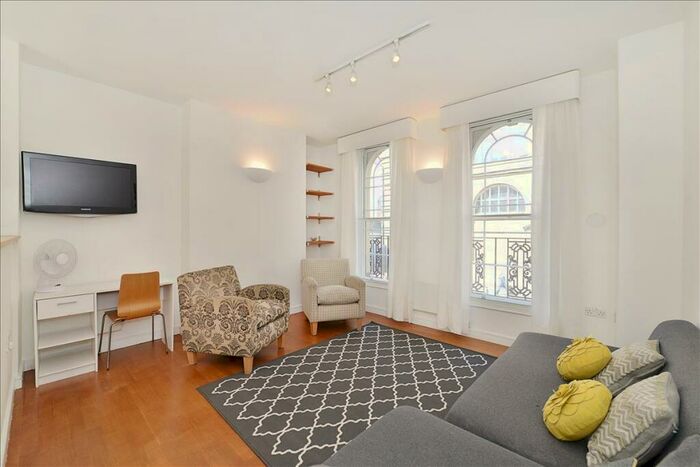 3 Bedroom Triplex To Rent In York Way, Kings Cross, N1