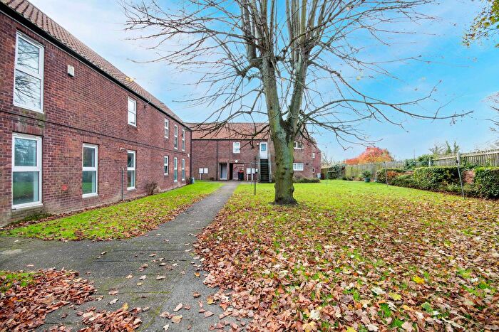 2 Bedroom Terraced House For Sale In Clifton Court, Doncaster, South Yorkshire, DN8
