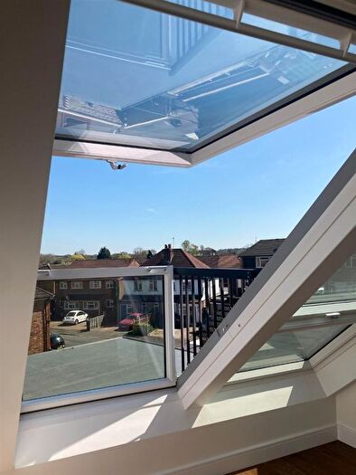 3 Bedroom Property To Rent In High Road, Byfleet, West Byfleet, KT14