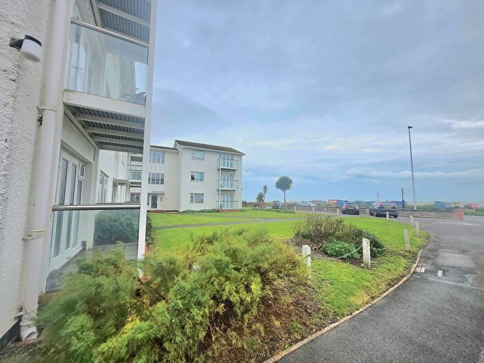 2 Bedroom Flat To Rent In Brighton Road, Worthing, BN11