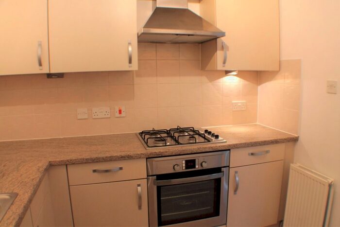 2 Bedroom Flat To Rent In Fieldfare View, Dunfermline, Fife, KY11