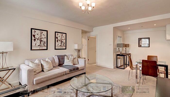 2 Bedroom Flat To Rent In Fulham Road, Uk, SW3