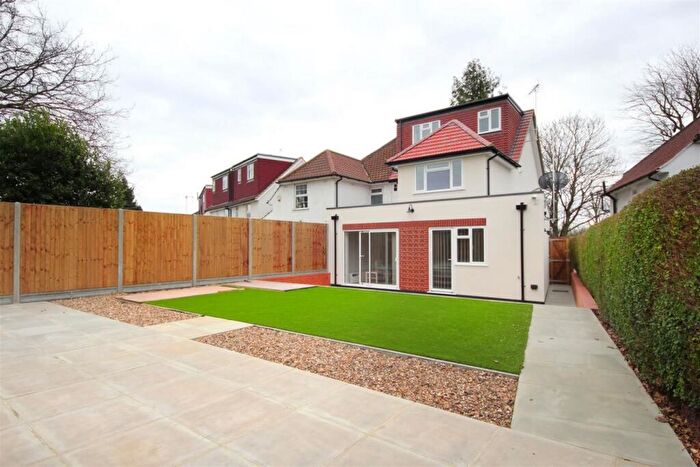 2 Bedroom Flat To Rent In Noel Road, London, W3