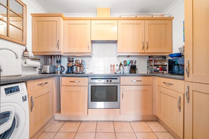1 Bedroom Flat For Sale In Belvedere Place, London, SW2