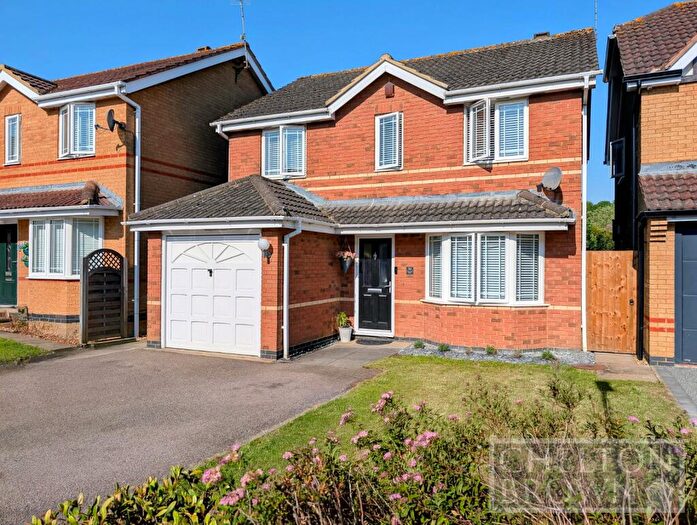 3 Bedroom Detached House For Sale In Lancaster Way, Northampton, Northamptonshire, NN4