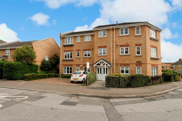 2 Bedroom Flat To Rent In 26 Chestnut Grove, Penge SE20