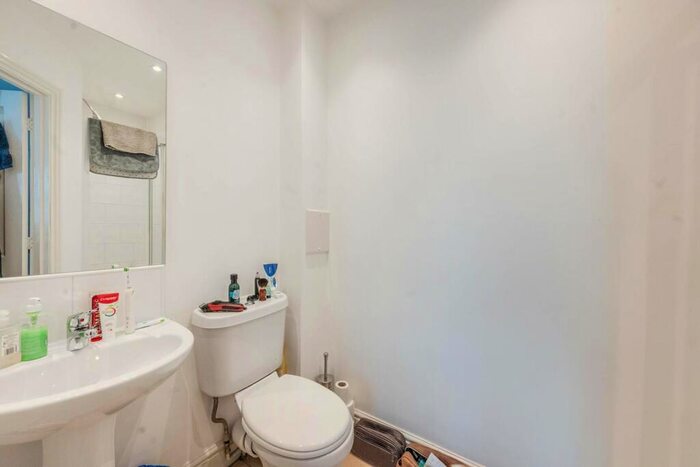 4 Bedroom Semi-Detached House To Rent In Clay Lane, , Harrow, HA3