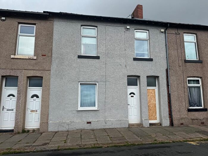 3 Bedroom Flat For Sale In And Ferry Road, Barrow-In-Furness, Cumbria, LA14