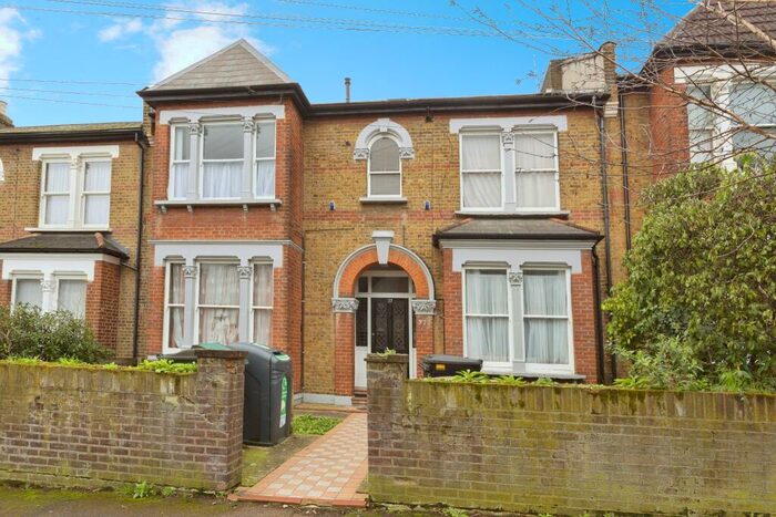 1 Bedroom Flat To Rent In Forest Drive East, Leyton, E11