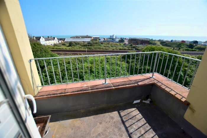 1 Bedroom Flat To Rent In Bexhill Road, St. Leonards-On-Sea, TN38