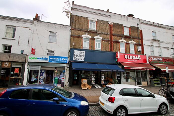 Studio To Rent In Kingsland Road, London, E8