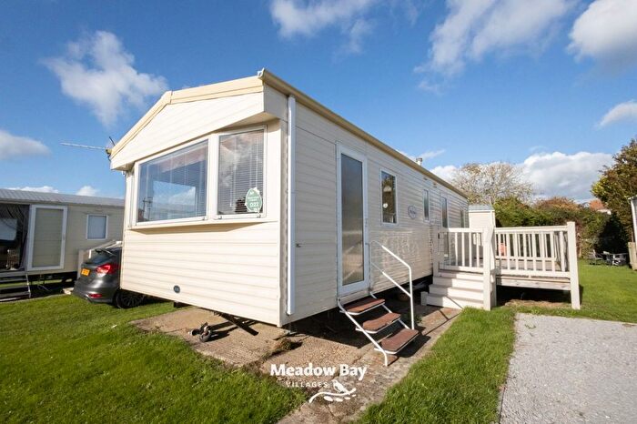 2 Bedroom Park Home For Sale In Manor Road, Hayling Island, PO11